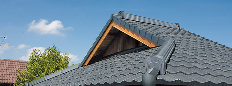 ルーガ　雅　高棟仕様　蒲郡市　瓦屋根　葺き替え　重厚感